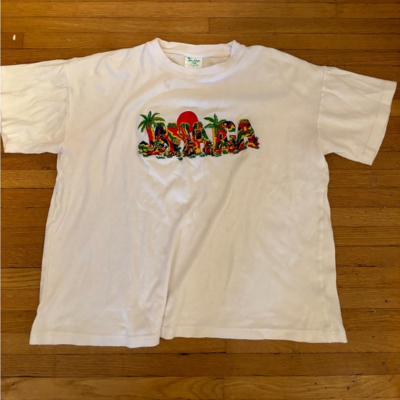 🔥Vintage 80’s Embroidered Jamaica Tshirt single stitch Island T tag size XL - Picture 1 of 3